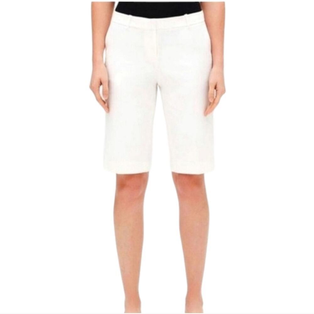 Lafayette 148 heritage Manhattan Slim Bermuda‎ Shorts in White Plus Size 22